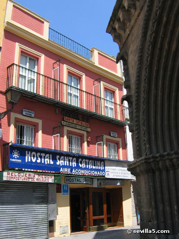 Hostal Santa Catalina facade